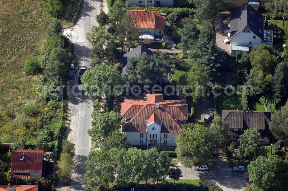 Berlin from above - Blick auf das Wohnhaus an der Dirschauer Strasse 2 in 12623 Berlin-Mahlsdorf, dem Sitz der Agentur euroluftbild.de