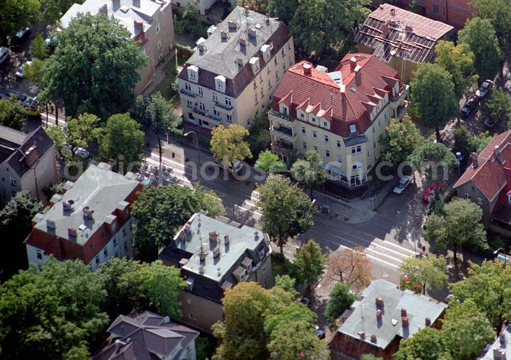 Aerial image Berlin-Karlshorst - Blick auf das Wohngebiet Ehrlichstraße Ecke Stühliger Straße in Berlin-Karlshorst