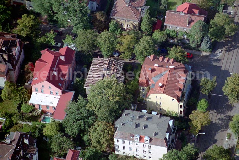 Aerial photograph Berlin-Karlshorst - Blick auf das Wohngebiet Ehrlichstraße Ecke Stühliger Straße in Berlin-Karlshorst