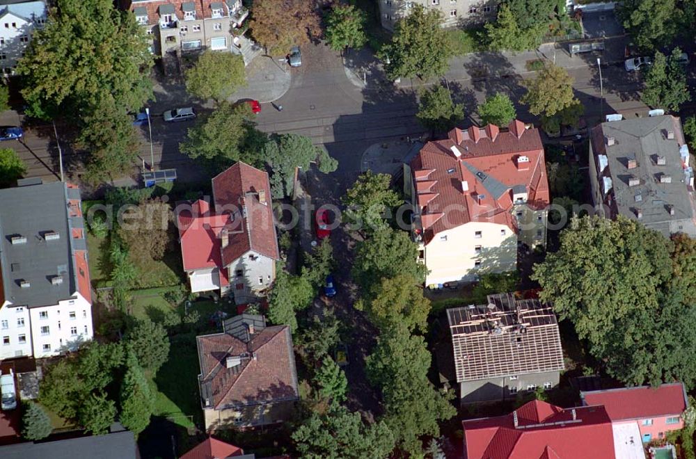 Berlin-Karlshorst from above - Blick auf das Wohngebiet Ehrlichstraße Ecke Stühliger Straße in Berlin-Karlshorst