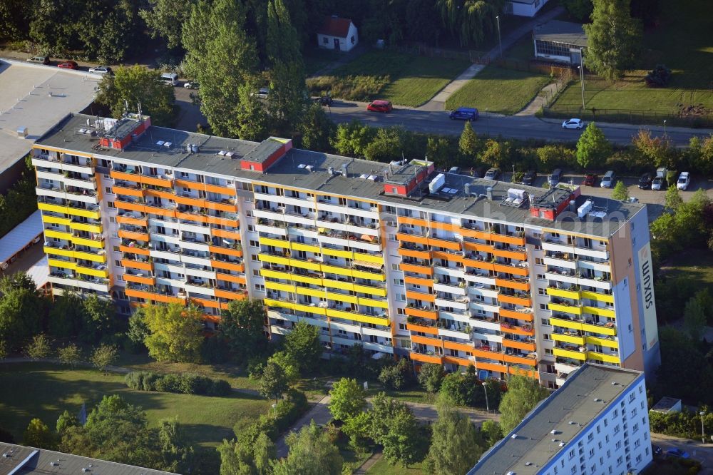 Aerial image Berlin Biesdorf - Dwelling house at Kornmandelweg in the district Biesdorf in Berlin