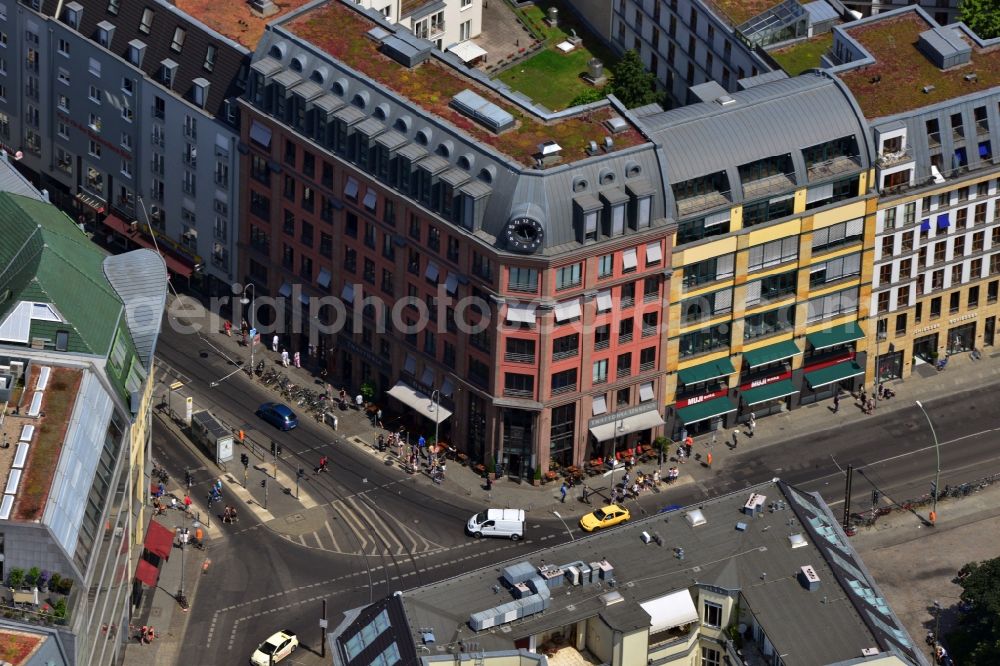 Aerial photograph Berlin Mitte - Residential and business house ensemble at Hackescher Markt in Berlin-Mitte