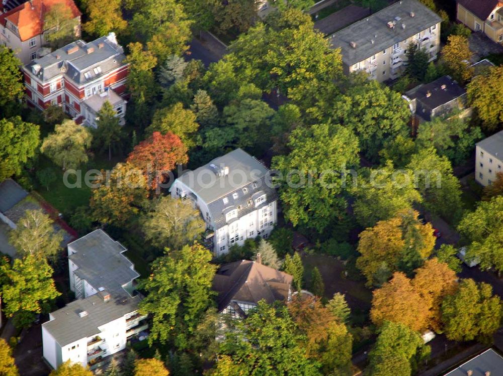 Lichtenrade from the bird's eye view: 05.10.2004 Wohnhaus in Lichtenrade in der Morgensternstr. 9, 10967 Berlin.