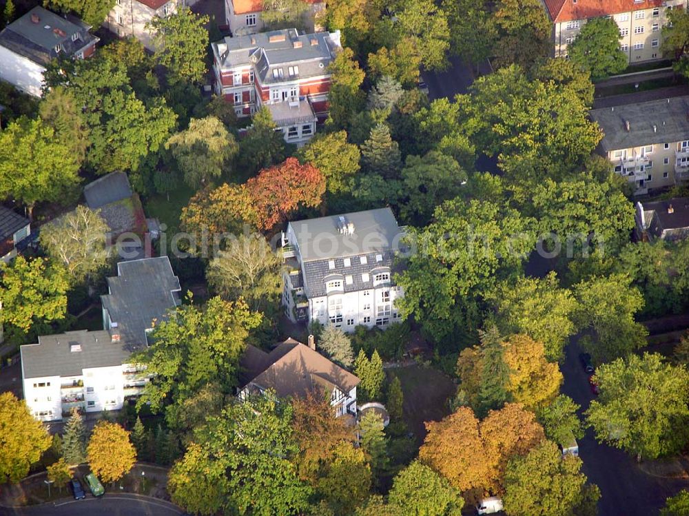 Aerial photograph Lichtenrade - 05.10.2004 Wohnhaus in Lichtenrade in der Morgensternstr. 9, 10967 Berlin.