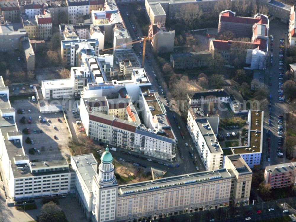 Aerial photograph Berlin - Friedrichshain - 09.01.2005 Berlin/Neubau eines Wohnhauses in Berlin Friedrichshain (Nähe Karl-Marx Allee).