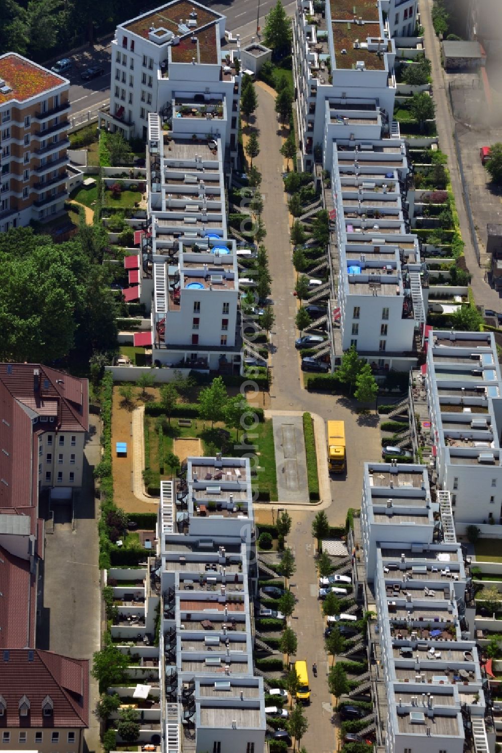 Berlin Friedrichshain from above - House - new development area in the district of Friedrichshain, Prenzlauer gardens of Berlin