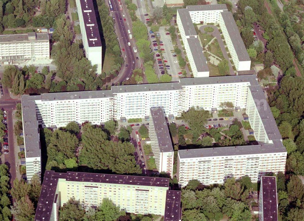 Aerial image Berlin Lichtenberg - Wohnsiedlung der PRIMA Wohnbauten Privatisierungsmanagement GmbH Mellenseestr. 42-62,