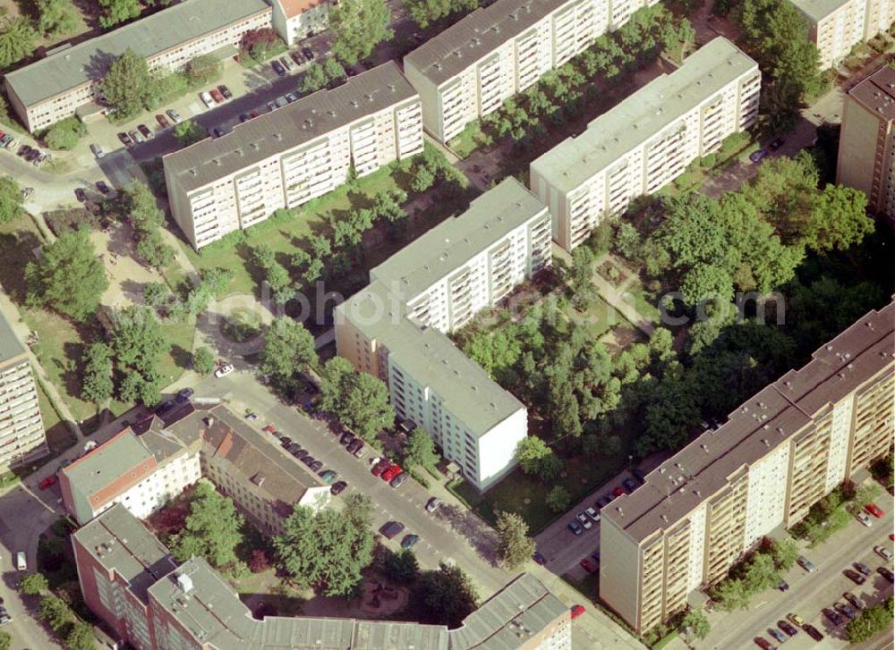 Berlin Lichtenberg from above - Wohnsiedlung der PRIMA Wohnbauten Privatisierungsmanagement GmbH Köpitzer Str. 1-11,