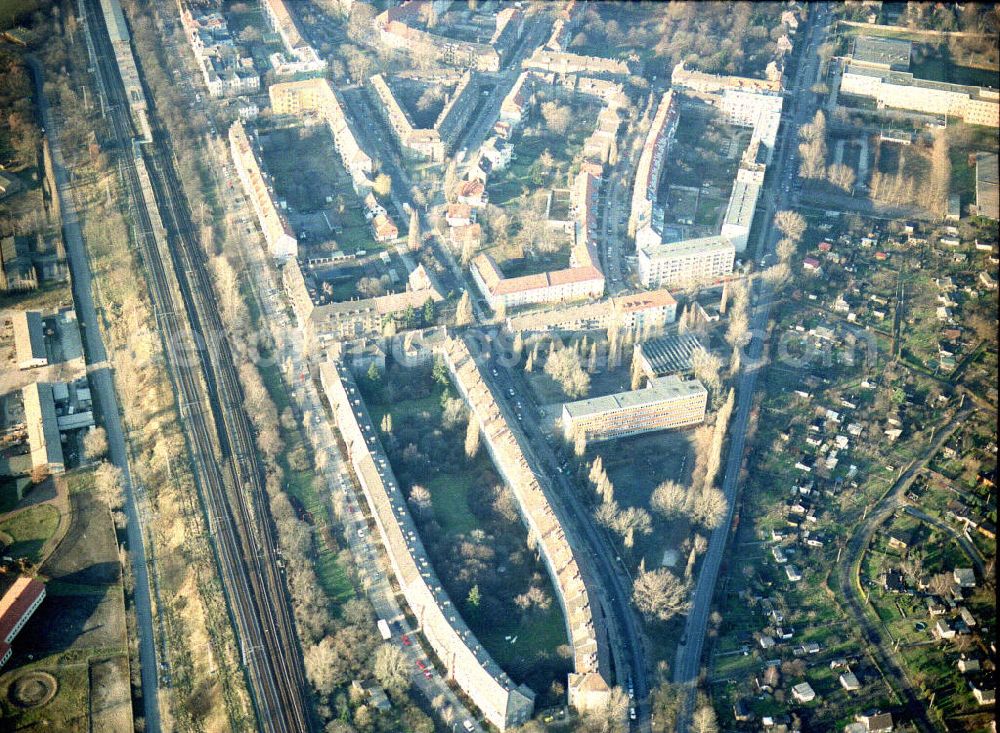 Berlin - Karlshorst from the bird's eye view: Wohnhaussiedlung an der Stolzenfeldstraße in Berlin-Lichtenberg.