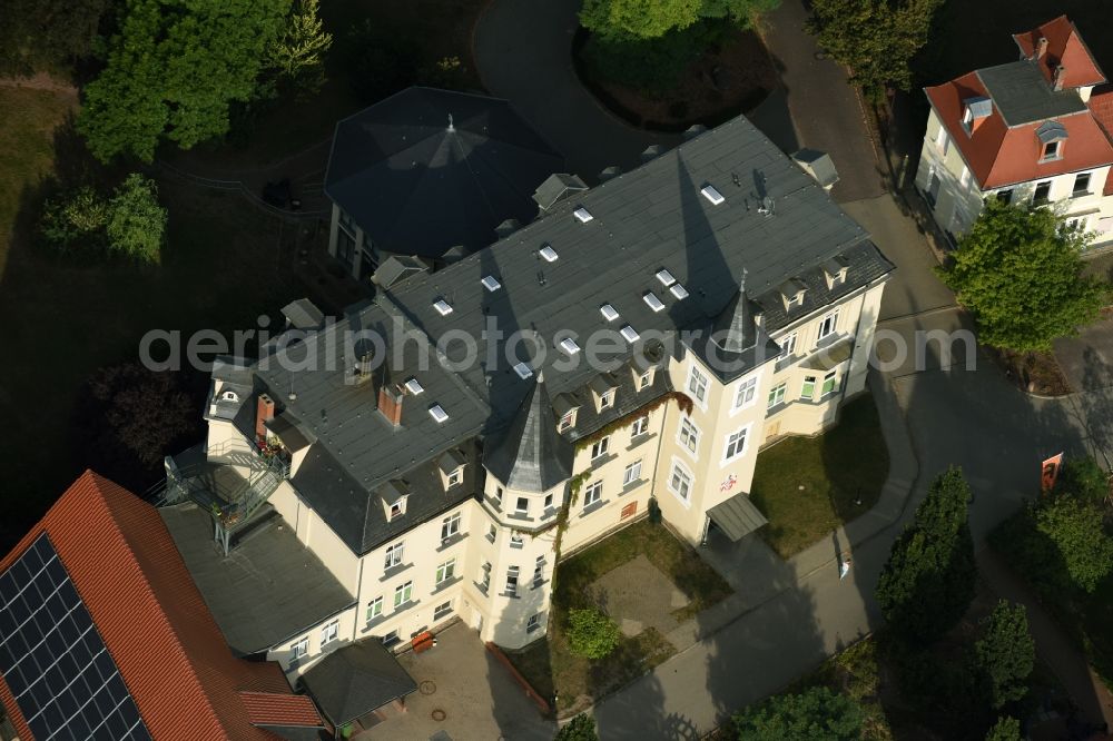 Aerial photograph Zehringen - Home for disabled people Gut Zehringen in Zehringen in the state of Saxony-Anhalt. The estate and premises are located on site of a former agricultural mansion in the center of the village