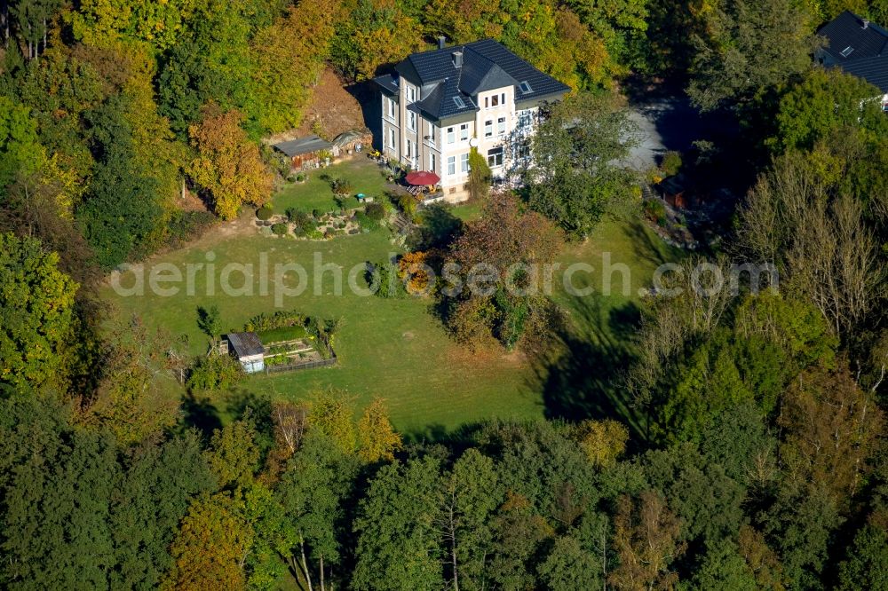 Aerial image Meschede - Residence - Building in Frenkhausen in Meschede in the state North Rhine-Westphalia