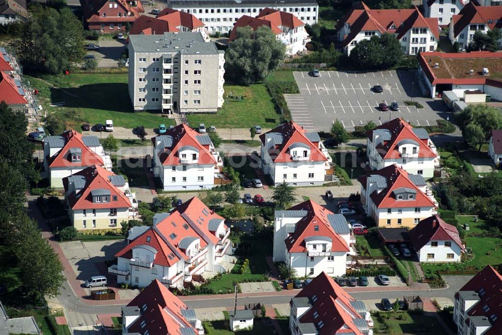 Graal-Müritz from the bird's eye view: Wohnhäuser am Bauland Eselswiese der HAWO KG in Graal-Müritz. Kontakt: HAWO GmbH Planen u. Bauen & Co. Bauträger KG, Löwenzahnweg 3, 18181 Graal-Müritz, Phone: 038206-706 0, Fax: 038206-706 66, E-Mail: info@hawo-immobilien.com,