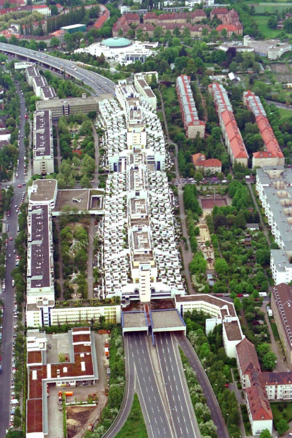 Aerial photograph Berlin / Schöneberg - Wohnhäuser Detmolderstraße Schöneberg