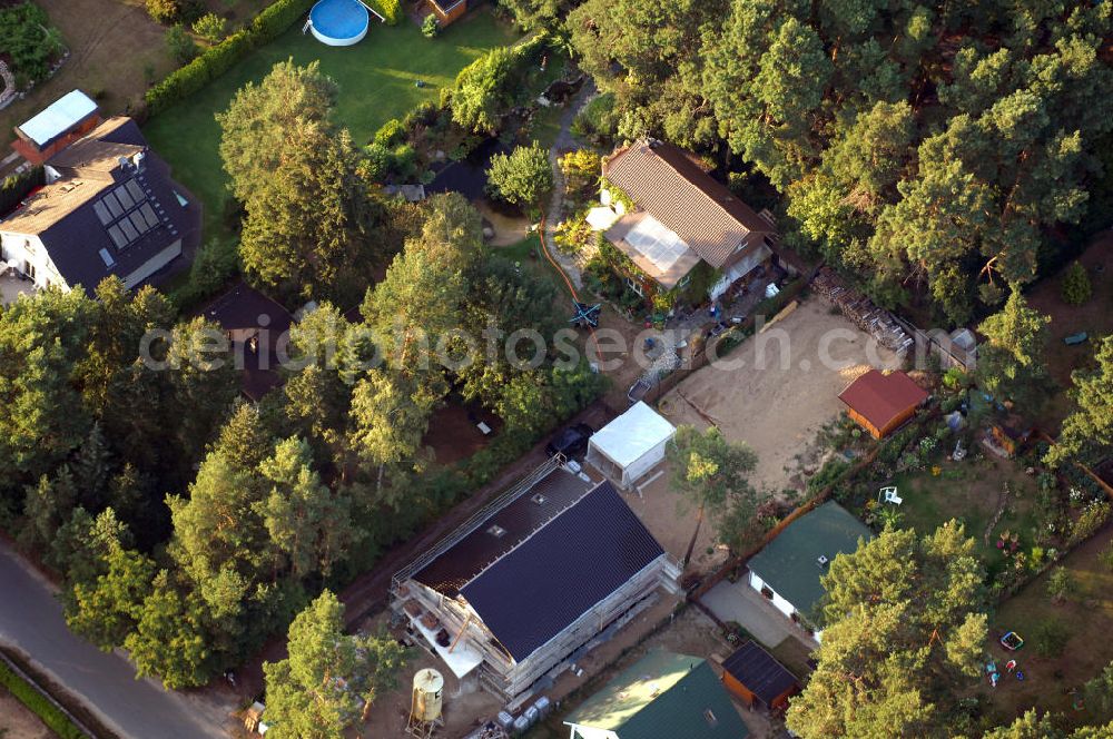 Berlin from above - Blick auf Wohnhäuser an der Duchtother Straße in Berlin - Müggelheim