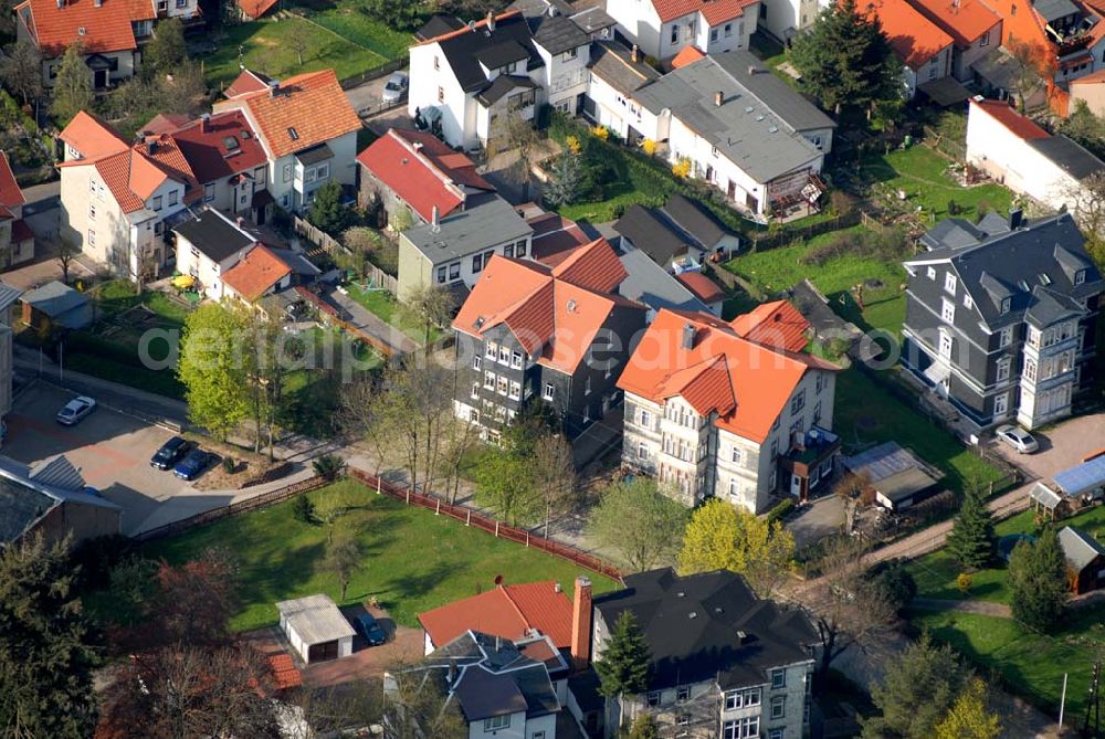 Friedrichroda (Thüringen) from the bird's eye view: Wohnhäuser im Finsterberger Weg in Friedrichroda im Thüringer Wald.