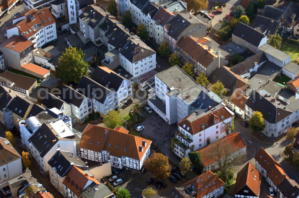 Unna from the bird's eye view: Wohnhäuser an der Gerhart-Hauptmann-Strasse 29 in 59425 Unna - ein Projekt der Unternehmensgruppe Markus Gerold an der Vaerstbrücke 1 in 59425 Unna.