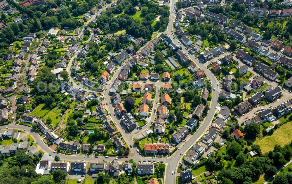 Essen from the bird's eye view: Houses - island settlement of a residential estate between the road Katte Dahl and Oberhausen street in Essen in North Rhine-Westphalia