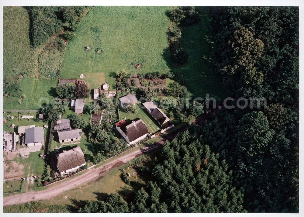 Buddenhagen from above - Wohnhäuser am Jägerweg in Buddenhagen - Landkreis Wolgast / MV.