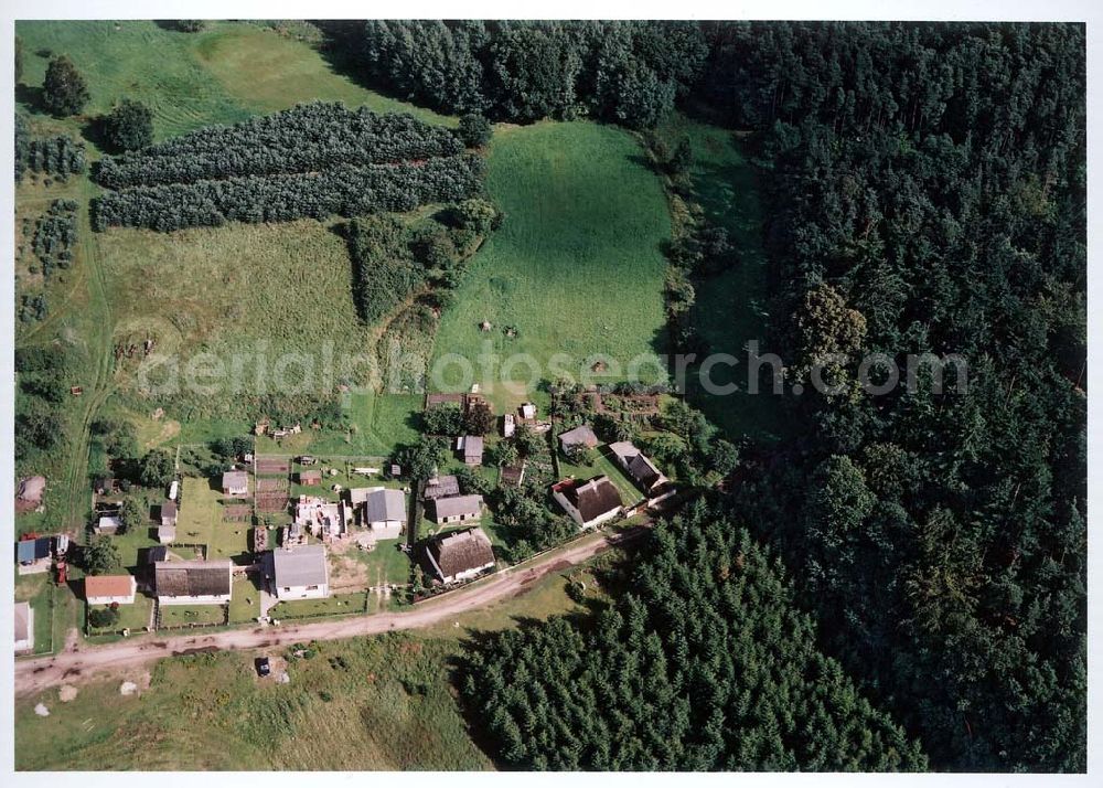 Buddenhagen from the bird's eye view: Wohnhäuser am Jägerweg in Buddenhagen - Landkreis Wolgast / MV.