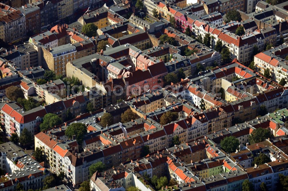 Aerial image Berlin Neukölln - Dwelling houses near the Sonnenallee in the district Neukoelln in Berlin