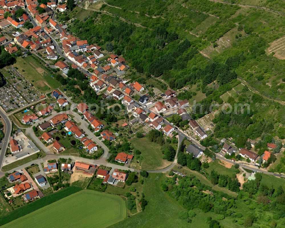 Odernheim am Glan from the bird's eye view: View of residential houses in Odernheim am Glan in the state Rhineland-Palatinate