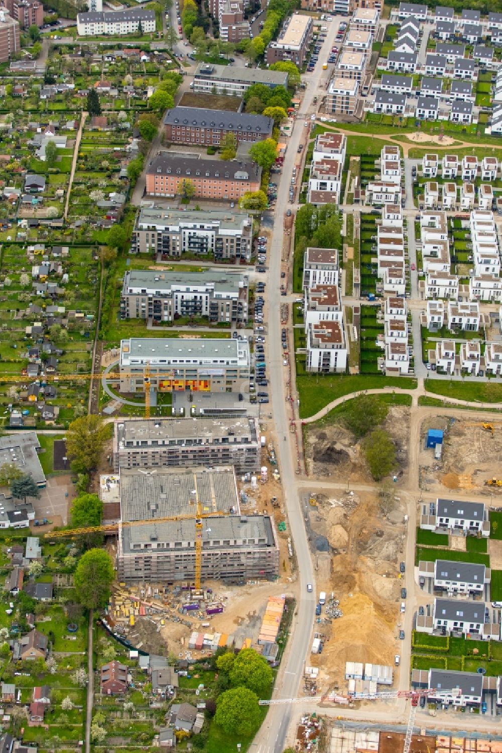 Aerial photograph Düsseldorf - Development area Gartenstadt Reitzenstein with construction sites on site of the former military barracks Reitzenstein in Duesseldorf in the state of North Rhine-Westphalia