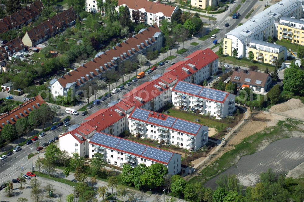 MÜNCHEN from above - 06.05.2008 München (Bayern) Blick auf Wohnneubau am Areal der Sankt-Michael-Straße / Kampenwandstrasse in Riem durch die Baugesellschaft Gebr. Rank GmbH & Co. München, Emil-Geis-Str. 1, Tel. 089/72442-0 , Herr Eder gebr.rank@rank-bau.de