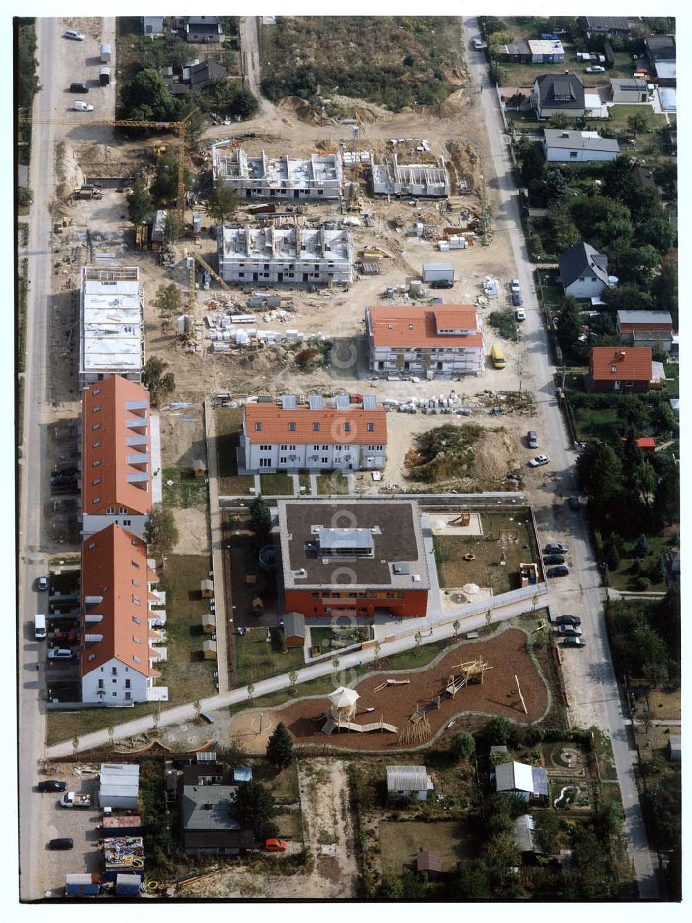 Aerial photograph Berlin - Buchholz - Wohnneubau im Bereich der Schützenstraße und des Jean-Calas-Weges in Französisch - Buchholz in Berlin - Pankow. (Projekt der IKV mbH Wiesbaden).