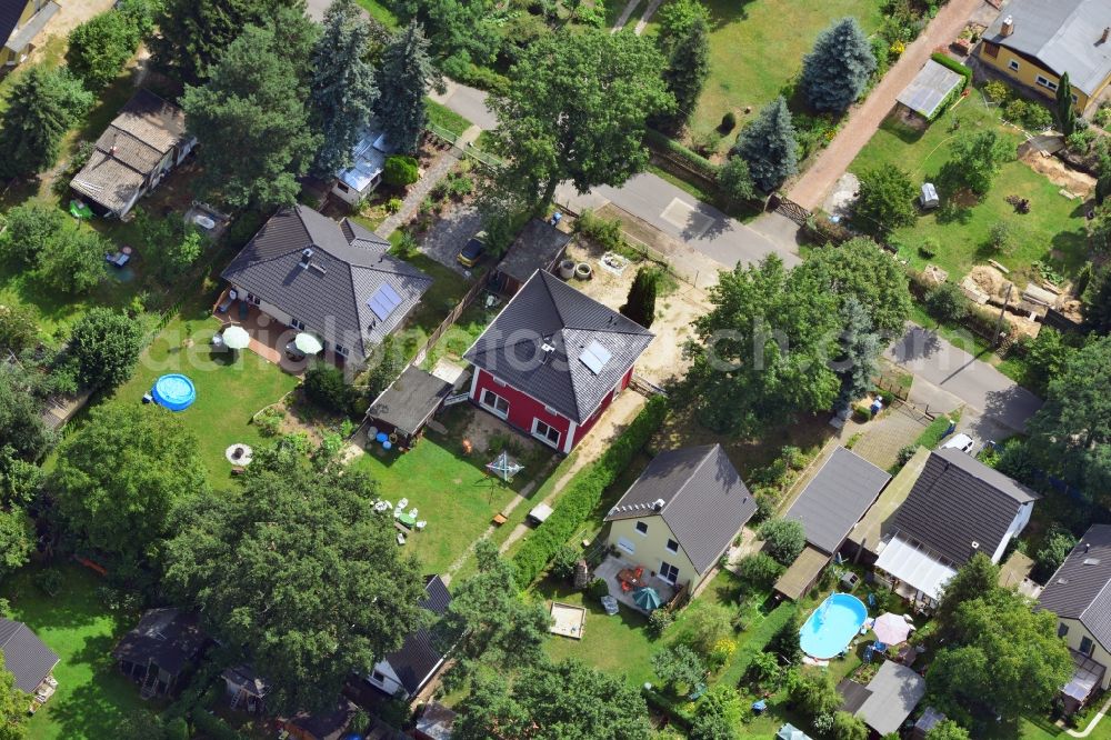 Aerial image Fredersdorf-Vogelsdorf - Residential new construction in the house - residential area on the Richard-Wagner-Straße in Fredersdorf-Vogelsdorf in Brandenburg