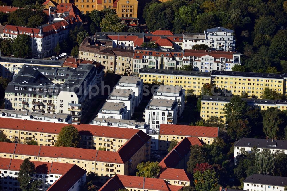 Aerial image Berlin Lichtenberg - Residential development - development with multi-family homes on the street moellensdorf in Berlin Lichtenberg