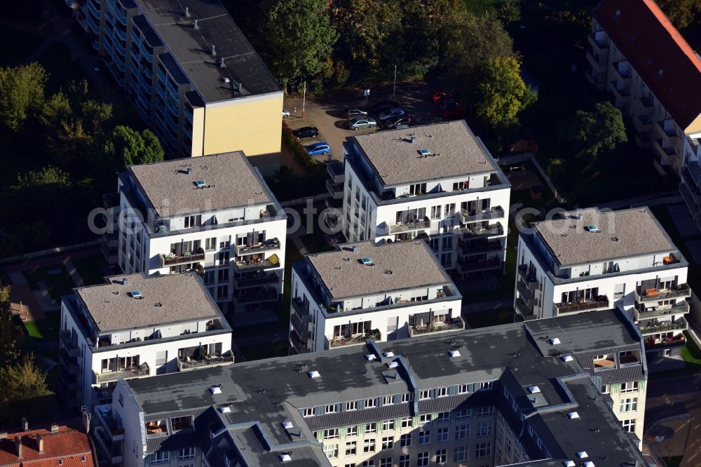 Berlin Lichtenberg from above - Residential development - development with multi-family homes on the street moellensdorf in Berlin Lichtenberg