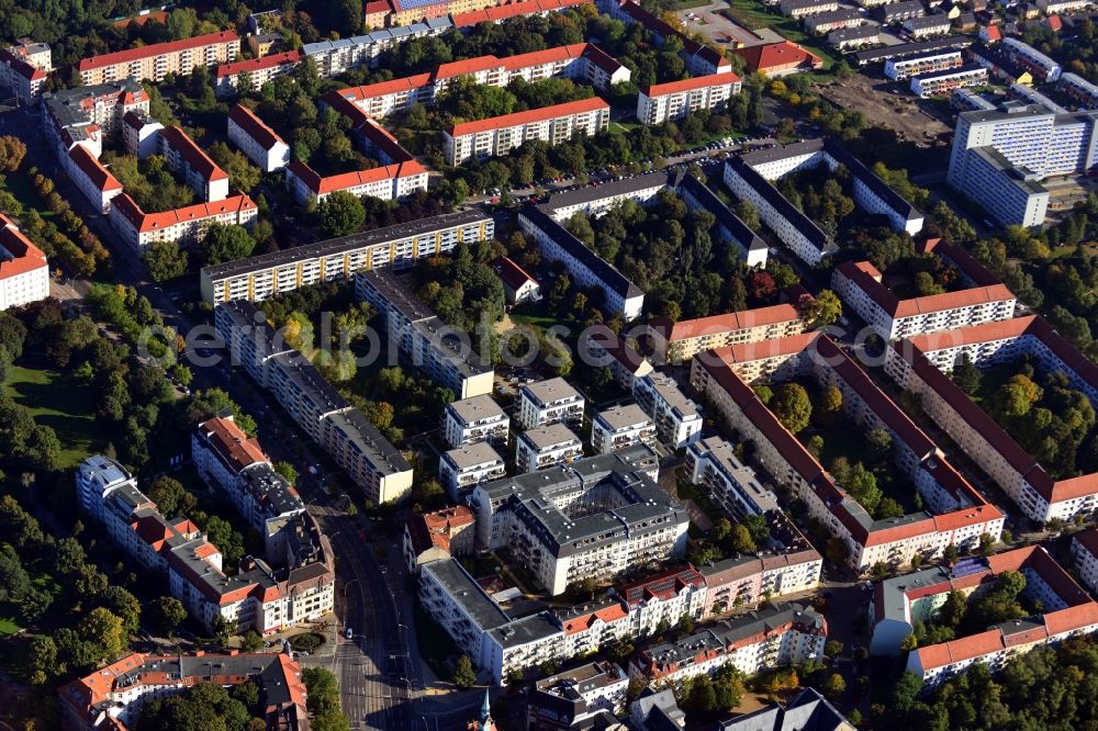 Berlin Lichtenberg from the bird's eye view: Residential development - development with multi-family homes on the street moellensdorf in Berlin Lichtenberg