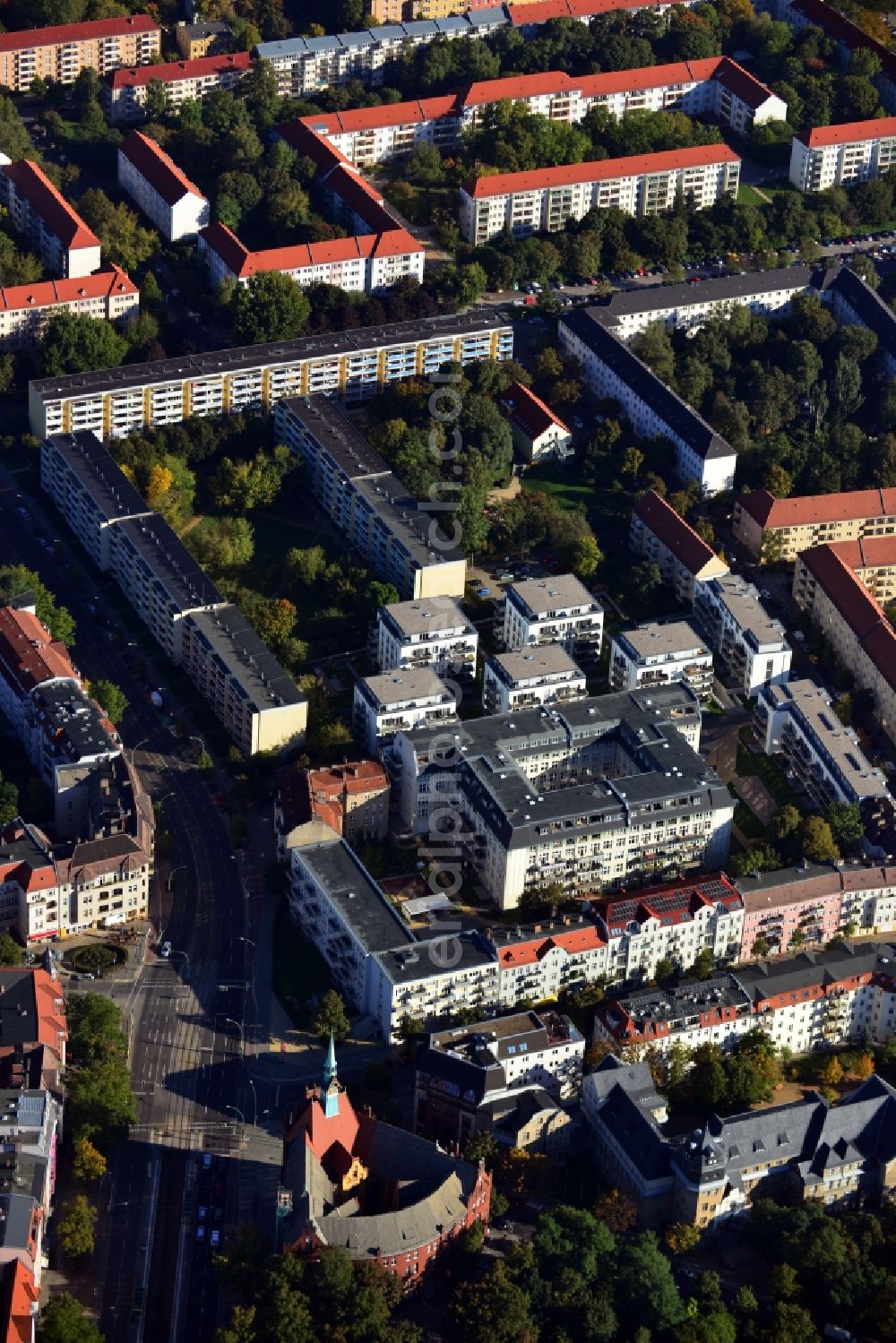 Aerial photograph Berlin Lichtenberg - Residential development - development with multi-family homes on the street moellensdorf in Berlin Lichtenberg