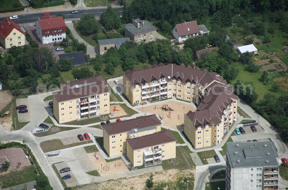 Seelow from the bird's eye view: Residential new construction - settlement on the stadium in Seelow, in the state of Brandenburg