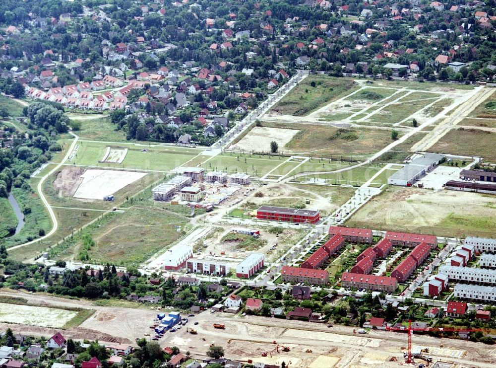 Berlin - Biesdorf from above - Wohnneubauerschließungsfläche am S-Bahnhof Biesdorf - Süd.