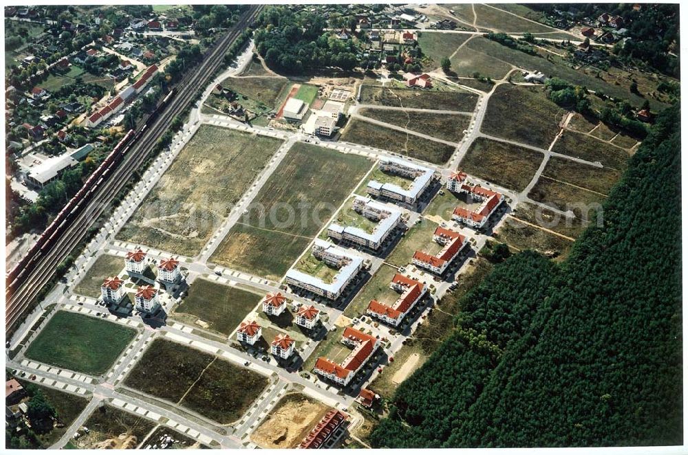 Michendorf / BRB from the bird's eye view: Wohnneubaugebiet an der Bahnstraße in Michendorf / Potsdam - Mittelmark / BRB.