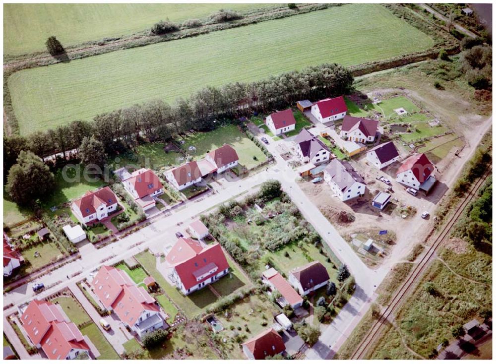 Aerial image Graal-Müritz / Mecklenburg Vorpommern - Wohnneubaugebiet der HAWO KG in Graal - Müritz Mecklenburg Vorpommern / 27.09.02