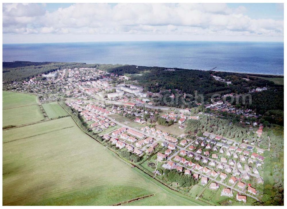 Aerial photograph Graal-Müritz / Mecklenburg Vorpommern - Wohnneubaugebiet der HAWO KG in Graal - Müritz Mecklenburg Vorpommern / 27.09.02