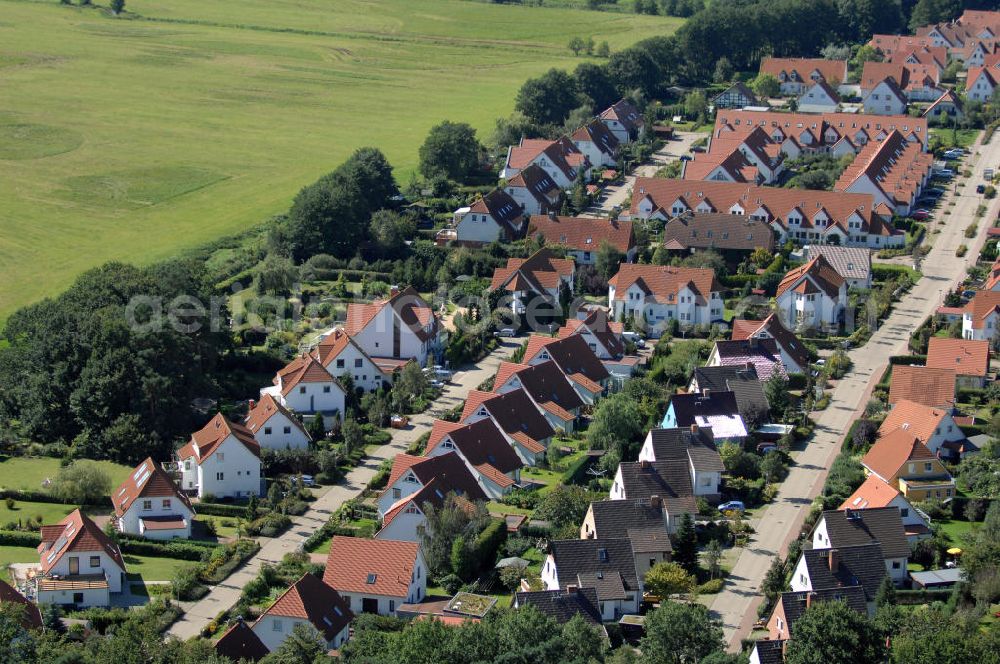 Graal-Müritz from above - Blick auf das Wohngebiet Koppenheide der HAWO Bauträger KG in unmittelbarer Strandnähe im Ostseeheilbad Graal-Müritz.