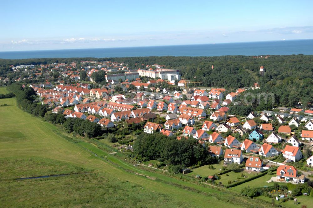 Aerial image Graal-Müritz - Blick auf das Wohngebiet Koppenheide der HAWO Bauträger KG in unmittelbarer Strandnähe im Ostseeheilbad Graal-Müritz.