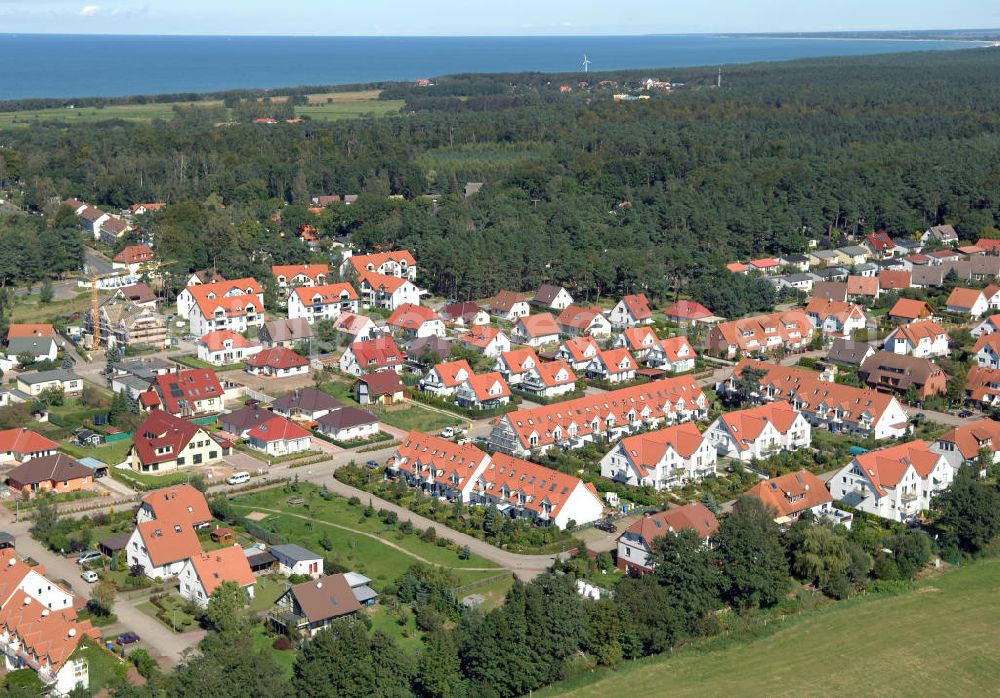 Aerial image Graal-Müritz - Blick auf das Wohngebiet Koppenheide der HAWO Bauträger KG in unmittelbarer Strandnähe im Ostseeheilbad Graal-Müritz.