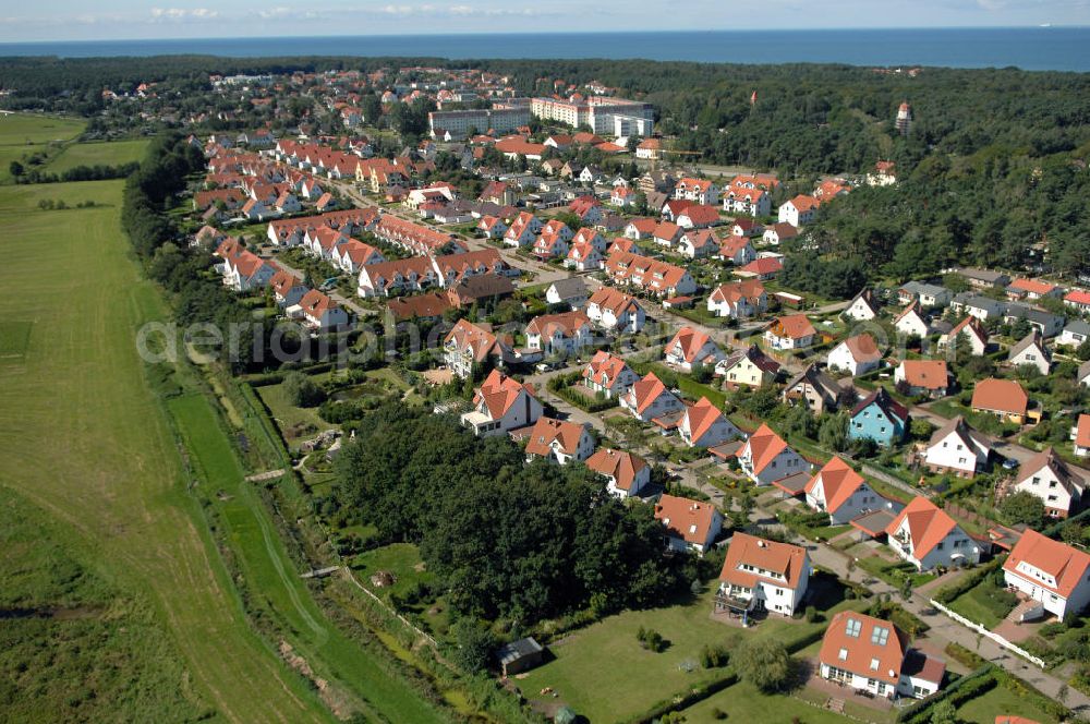 Aerial photograph Graal-Müritz - Blick auf das Wohngebiet Koppenheide der HAWO Bauträger KG in unmittelbarer Strandnähe im Ostseeheilbad Graal-Müritz.