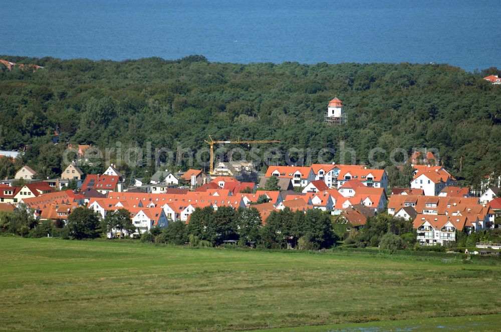 Graal-Müritz from the bird's eye view: Blick auf das Wohngebiet Koppenheide der HAWO Bauträger KG in unmittelbarer Strandnähe im Ostseeheilbad Graal-Müritz.