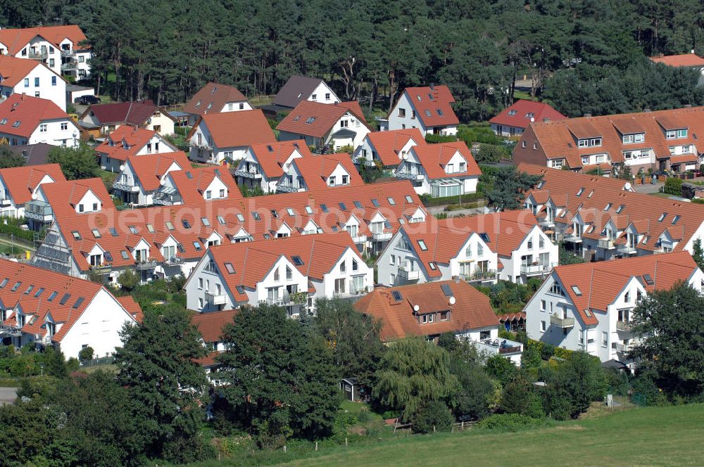 Aerial photograph Graal-Müritz - Blick auf das Wohngebiet Koppenheide der HAWO Bauträger KG in unmittelbarer Strandnähe im Ostseeheilbad Graal-Müritz.