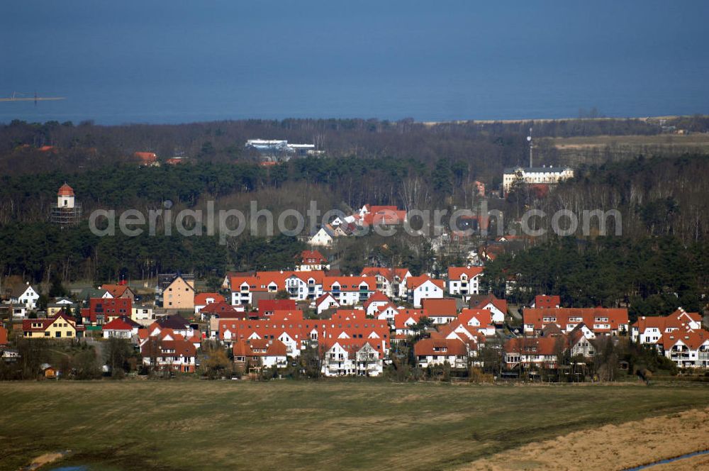 Graal-Müritz from the bird's eye view: Blick auf das Wohngebiet Koppenheide der HAWO Bauträger KG in unmittelbarer Strandnähe im Ostseeheilbad Graal-Müritz.