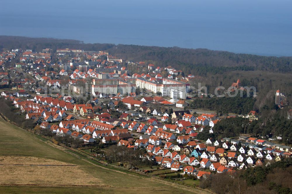 Graal-Müritz from the bird's eye view: Blick auf das Wohngebiet Koppenheide der HAWO Bauträger KG in unmittelbarer Strandnähe im Ostseeheilbad Graal-Müritz.