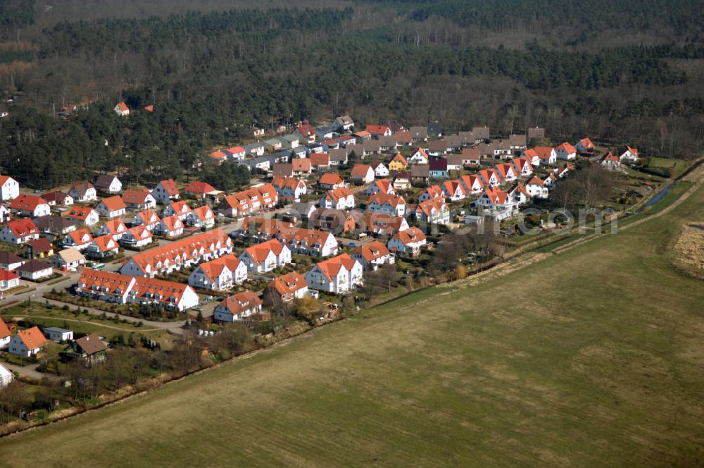 Graal-Müritz from the bird's eye view: Blick auf das Wohngebiet Koppenheide der HAWO Bauträger KG in unmittelbarer Strandnähe im Ostseeheilbad Graal-Müritz.