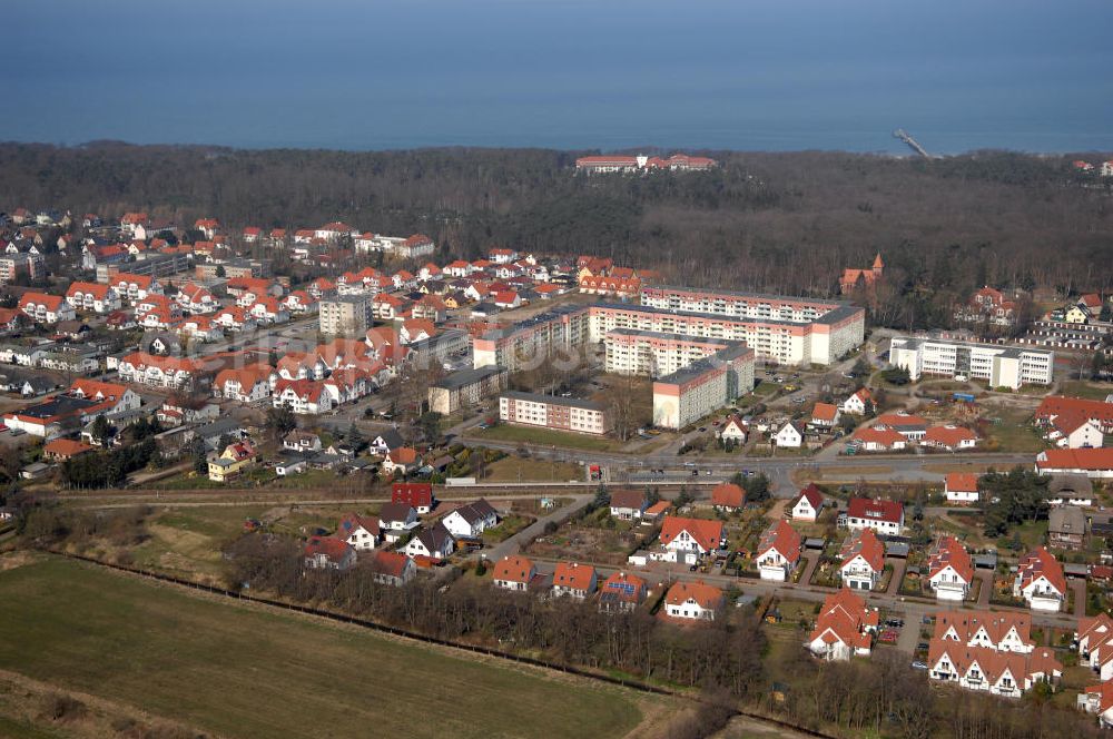 Graal-Müritz from the bird's eye view: Blick auf das Wohngebiet an der Lange Straße der HAWO Bauträger KG in unmittelbarer Strandnähe im Ostseeheilbad Graal-Müritz.