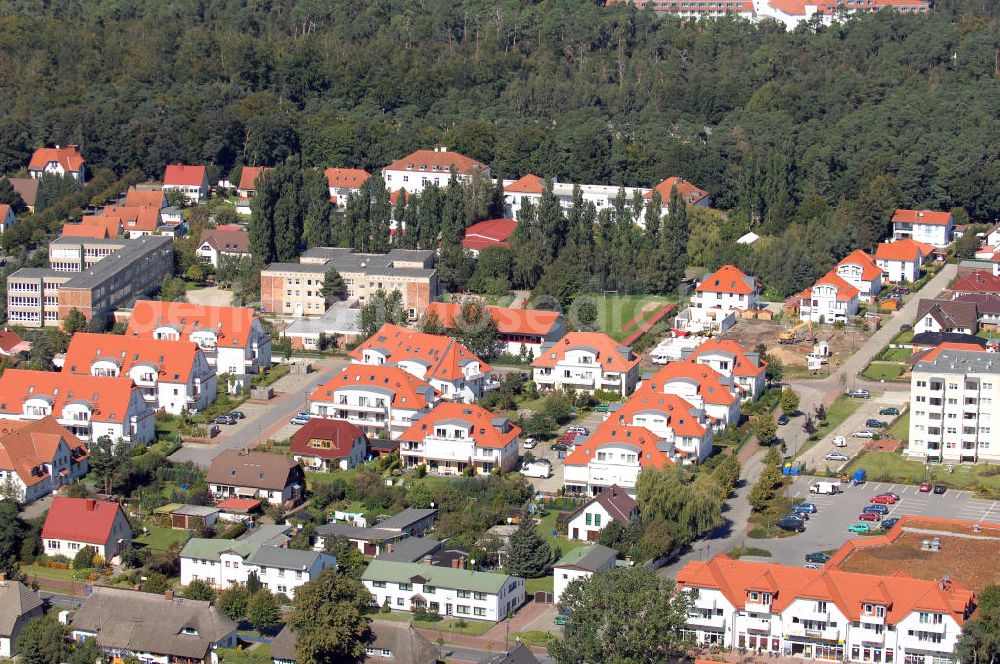 Graal-Müritz from above - Blick auf das Wohngebiet der HAWO Bauträger KG am Lerchenweg in unmittelbarer Strandnähe im Ostseeheilbad Graal-Müritz.