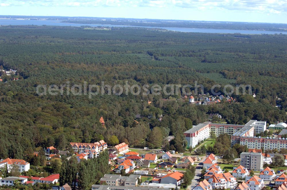 Aerial photograph Graal-Müritz - Blick auf das Wohngebiet der HAWO Bauträger KG am Lerchenweg in unmittelbarer Strandnähe im Ostseeheilbad Graal-Müritz.